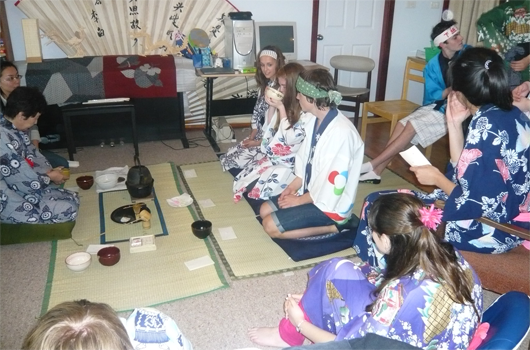 ARET australian recreation and educational tours wollongong japanese immersion - tea ceremony 2